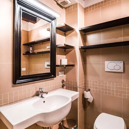 Charming Patio House In San Lorenzo *