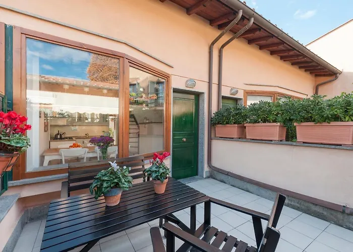 Charming Patio House In San Lorenzo Апартаменты