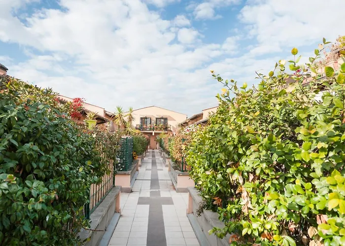 Апартаменты Charming Patio House In San Lorenzo